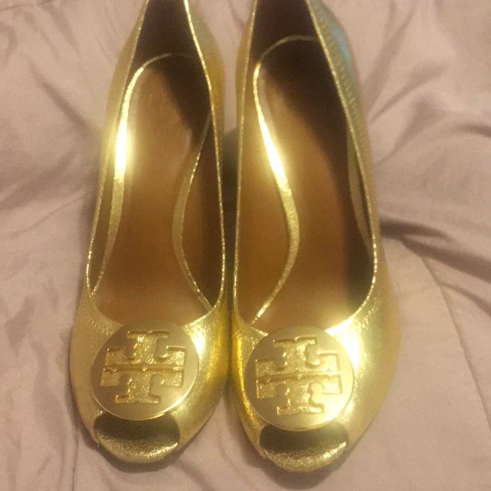 Tory Burch Chelsea Gold Peeptoe Wedge